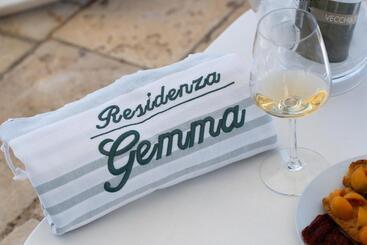 هتل Agriturismo Residenza Gemma