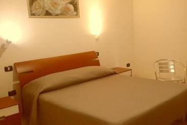 پانسیون Sicily Guest House