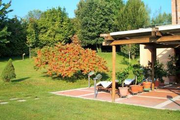 بنسيون Resort Villa Manu