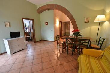 هتل Azienda Agrituristica Allumiere