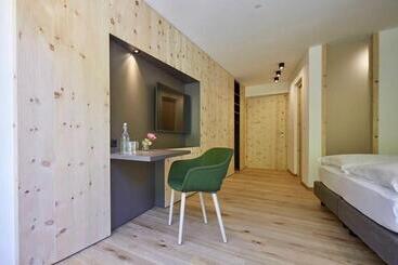 پانسیون Ladurner