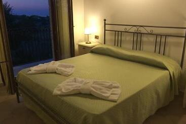 アパートホテル Residence Colle Veroni