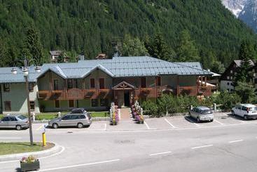 هتل آپارتمان Residence Orsa Maggiore