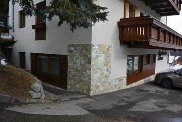 Apartments Antares