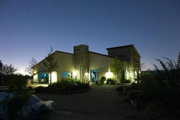 هتل Agriturismo Cignale