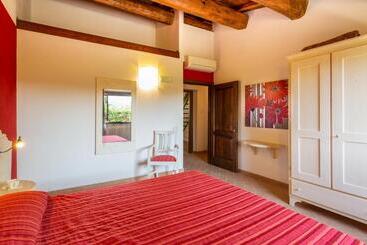 هتل Agriturismo Dei Casali