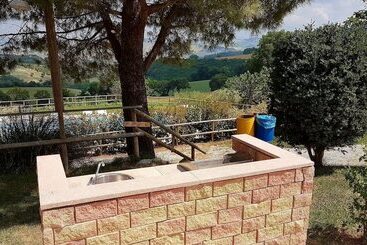 هتل Agriturismo Fattoria Le Origini