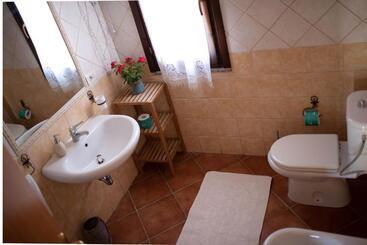 هتل Agriturismo La Genziana