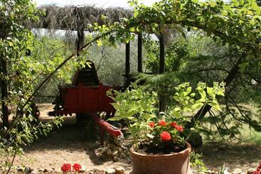 هتل Agriturismo Manetti
