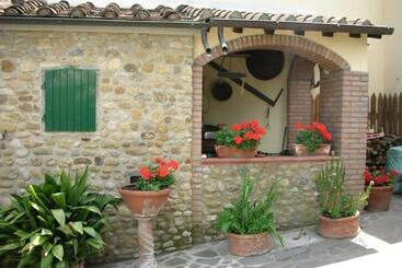 هتل Agriturismo Manetti