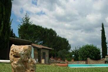 هتل Agriturismo Manetti