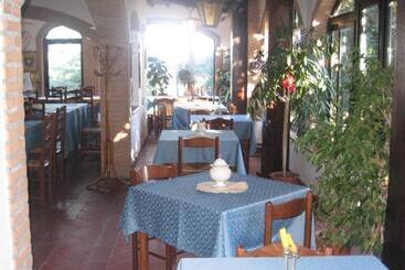 هتل Agriturismo Manetti