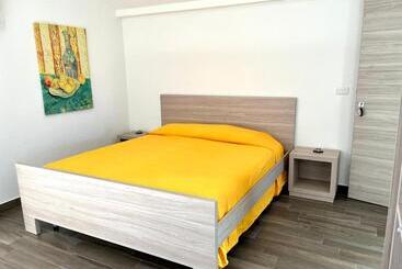 هتل Pescheto Tenuta Chimenti