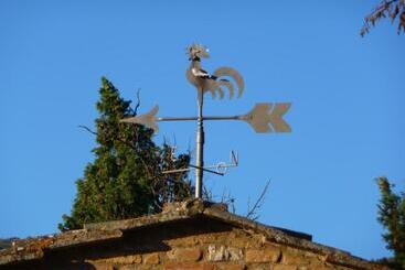 هتل Podere Montese Country House