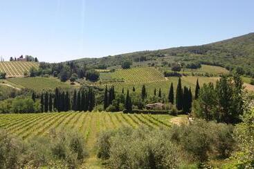 هتل Podere Montese Country House