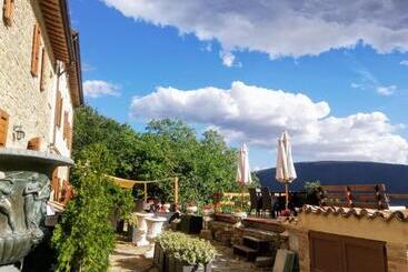 تختخواب و صبحانه Le Ginestre Guesthouse Assisi