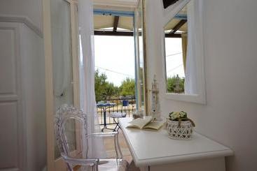 پانسیون Catarin Comfort Rooms