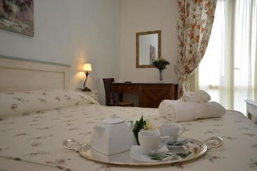 پانسیون Catarin Comfort Rooms