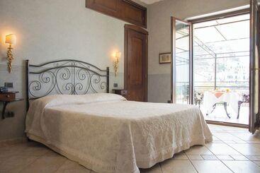 پانسیون Sunrise Guest House
