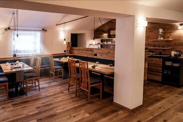 Appartement  Und Wellnesshotel Winkler