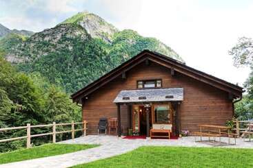 هتل Agriturismo Alagna