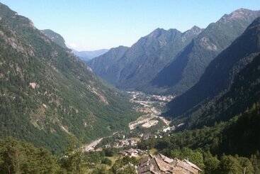 هتل Agriturismo Alagna