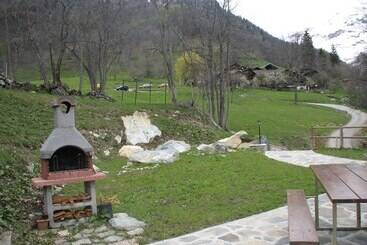 هتل Agriturismo Alagna