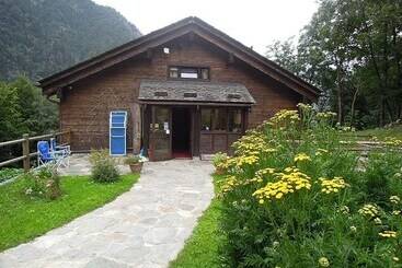 هتل Agriturismo Alagna
