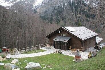 هتل Agriturismo Alagna