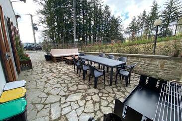 هتل Agriturismo Borgo Nuovo Di Mulinelli