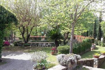 هتل Agriturismo Conca Verde