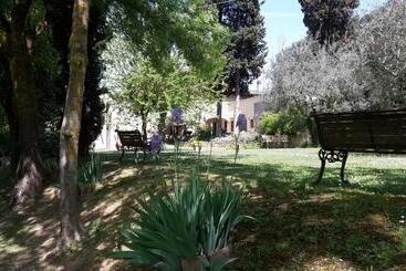 هتل Agriturismo Conca Verde
