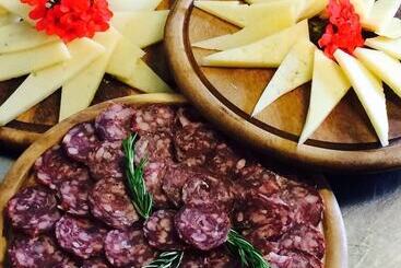 هتل Fattoria Manostalla Villa Chiarelli