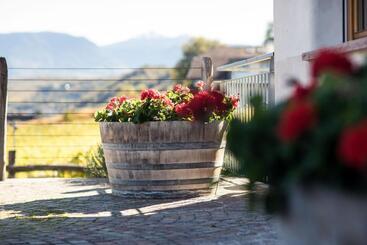 هتل Weingut Donà