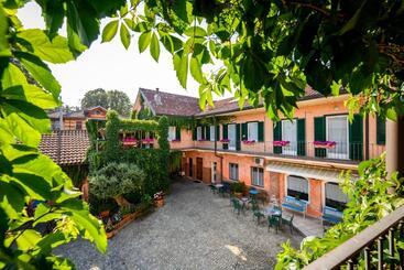 پانسیون Cantina Anzivino   Affittacamere