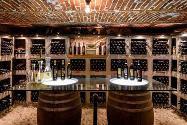 پانسیون Cantina Anzivino   Affittacamere