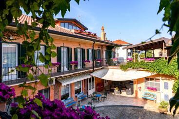 پانسیون Cantina Anzivino   Affittacamere