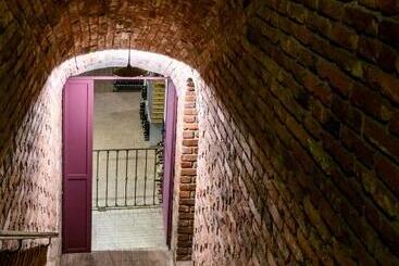 پانسیون Cantina Anzivino   Affittacamere