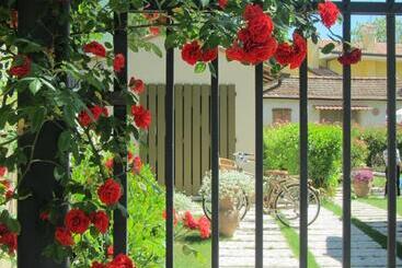 پانسیون Casina Le Conserve
