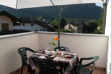 پانسیون Affittacamere Valchiavenna Foresteria In Tranquilla Villa Signorile Con Comodo Parcheggio Privato