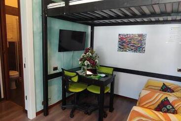 پانسیون Affittacamere Valchiavenna Foresteria In Tranquilla Villa Signorile Con Comodo Parcheggio Privato
