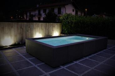 پانسیون Affittacamere Valchiavenna Foresteria In Tranquilla Villa Signorile Con Comodo Parcheggio Privato