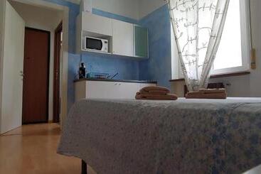 پانسیون Affittacamere Valchiavenna Foresteria In Tranquilla Villa Signorile Con Comodo Parcheggio Privato