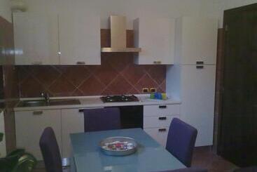پانسیون Affittacamere Valchiavenna Foresteria In Tranquilla Villa Signorile Con Comodo Parcheggio Privato
