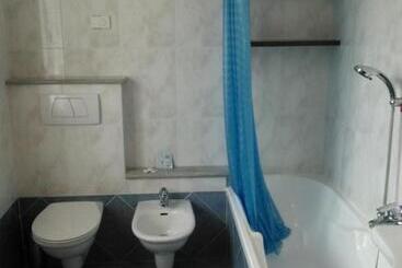 پانسیون Affittacamere Valchiavenna Foresteria In Tranquilla Villa Signorile Con Comodo Parcheggio Privato