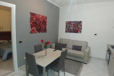 پانسیون Affittacamere Valchiavenna Foresteria In Tranquilla Villa Signorile Con Comodo Parcheggio Privato