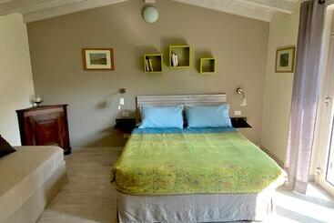 Villa Costantina With Heated Pool