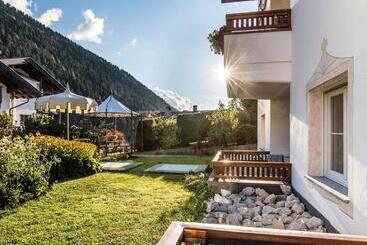 Wellness Residence Villa Leck