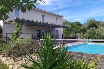 تختخواب و صبحانه Maison D  Hôtes L Aria Mezzana