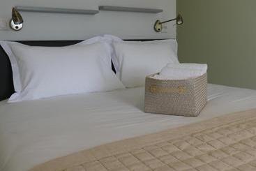 تختخواب و صبحانه Maison D  Hôtes L Aria Mezzana